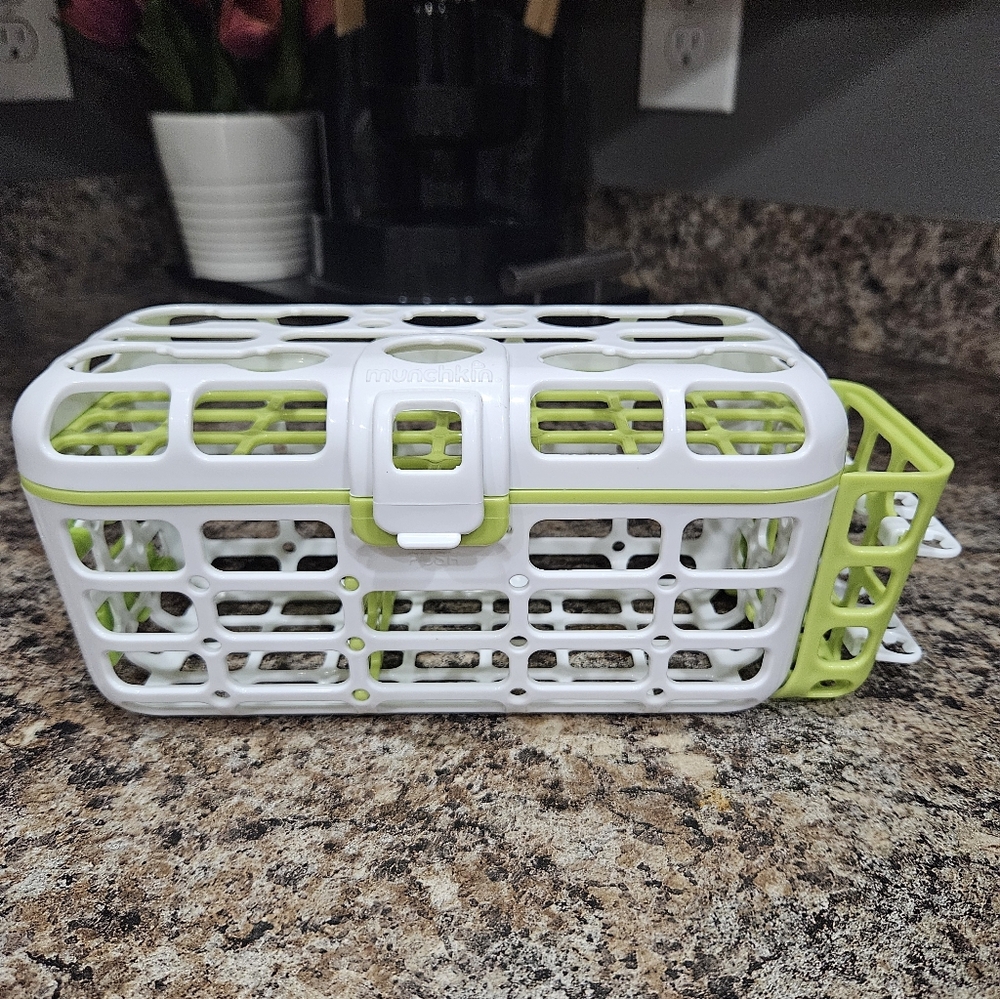 Munchkin Dishwasher Basket